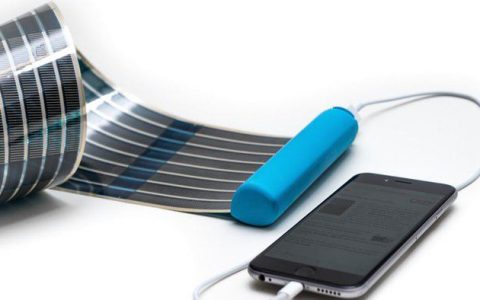 HeLi-on:可以卷起来的便携式太阳能移动电源