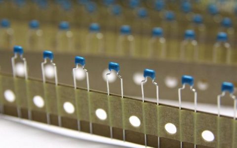 钙铁矿——制作陶瓷材料电容器的新宠儿