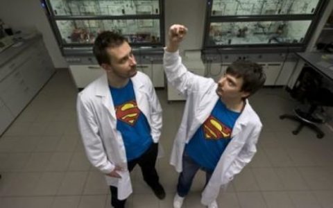 Superman开始闹心了,因为我们找到了“氪石”!