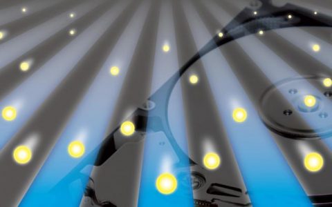 Nature Communication文献导读:拓扑学解释磁场对非磁性金属的影响