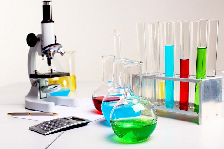 Image of chemistry or biology laborotary equipment