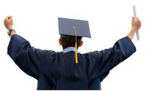 在纠结要不要读博？考虑这些因素或许可以帮你决定！