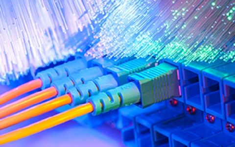 混合纳米天线：让数据记录变得轻而易举