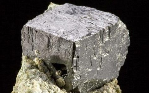 新方法提高钙钛矿纳米晶稳定性