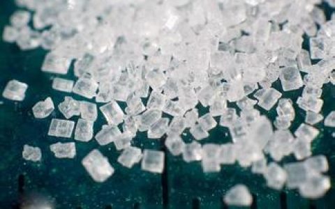 揭开神秘的面纱：来自外太空的超稀有晶体材料