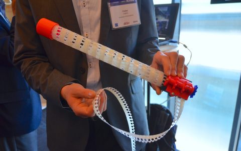 又轻又灵活的机械手臂？不再是空想！