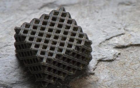 新型金属材料结构控制可横跨7个尺度级别!