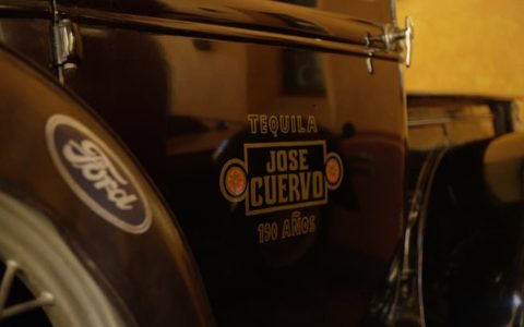 脑洞!福特想用造酒的副产品来造车