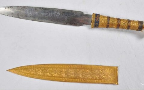 法老身边的天外来客：图坦卡蒙的匕首是由什么做的