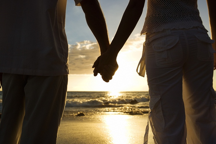 hand-in-hand1