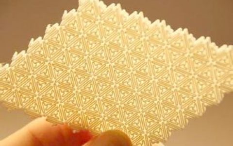 “色彩斑斓”的材料艺术殿堂——访谈麻省理工大学的材料科学博士Regina Valluzzi