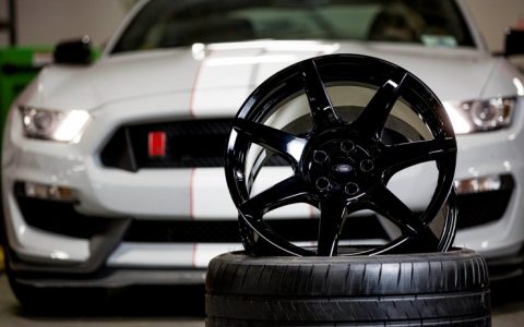 福特轻量化设计负责人： 复合材料即将在汽车上获得突破！