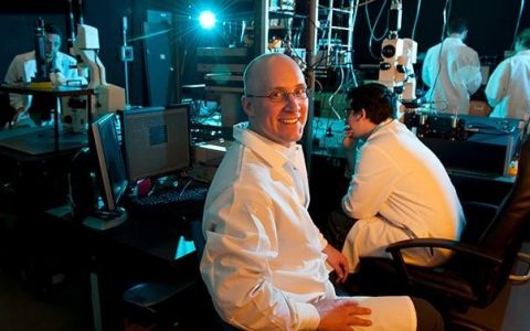 空间实验室孵化智能材料