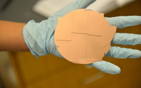 二氧化碳+水=乙醇?!