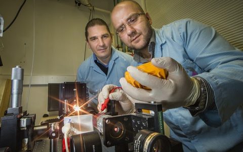 新型纳米材料助力反辐射太空服