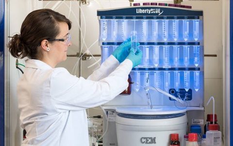 这种材料，不给饭吃就自毁啦