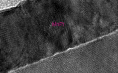 Nature子刊：由电场控制的间金属薄膜中的电性可逆裂纹